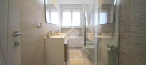 4 rooms Penthouse in Rho, Italy No. 135187 28