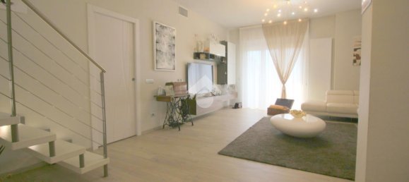 4 rooms Penthouse in Rho, Italy No. 135187 8