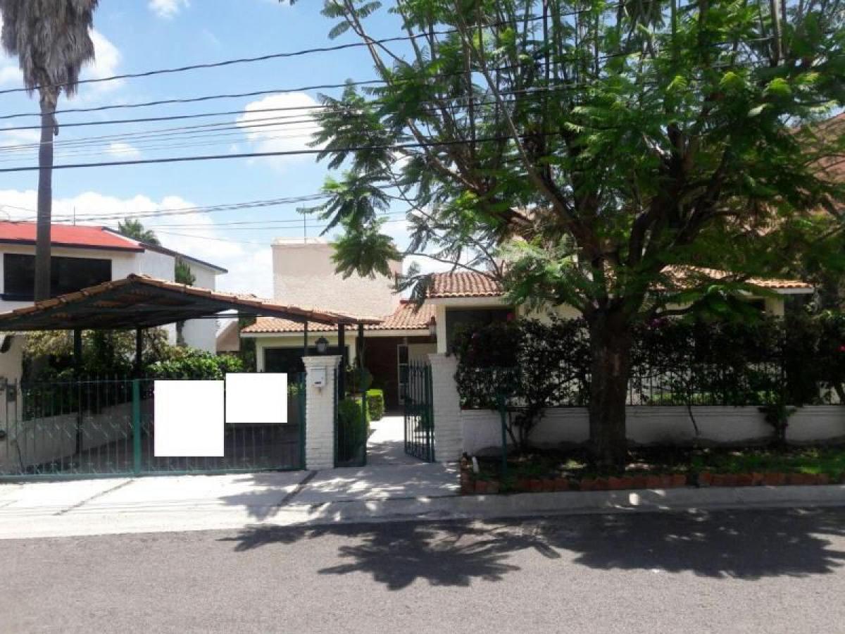 3 bedrooms House in Queretaro, Mexico No. 152399