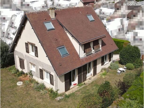 8 bedrooms House in Vernon, France No. 359449