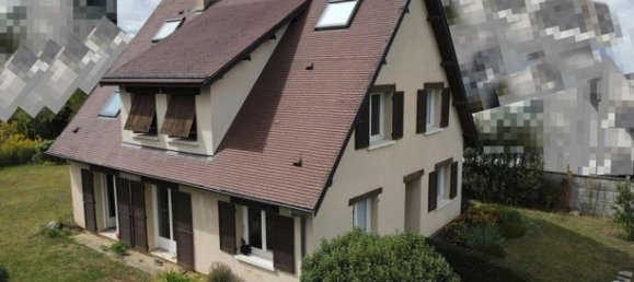 8 bedrooms House in Vernon, France No. 359449 2