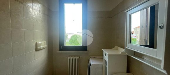 1 bedroom Apartment in Mantua, Italy No. 282518 9