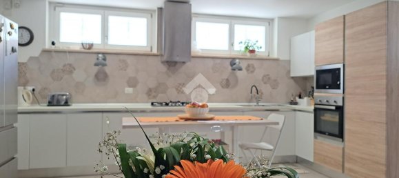 6 rooms Villa in Rome, Italy No. 6529 24