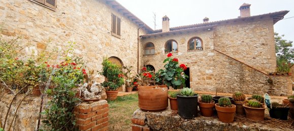 1400m² Building in Sovicille, Italy No. 223418 12