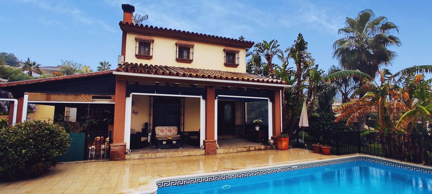 Villa de 4 dormitorios en Alhaurín el Grande, Spain No. 134592