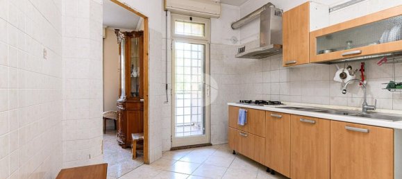 4 bedrooms Apartment in Rome, Italy No. 325125 5