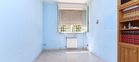 4 bedrooms Apartment in Rome, Italy No. 325125 11