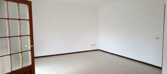 3-Zimmer Wohnung in Asso, Italy, Nr. 174644 2