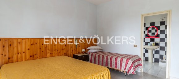 31 bedroom Building in Lariano, Italy No. 134229 6