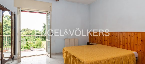 31 bedroom Building in Lariano, Italy No. 134229 5