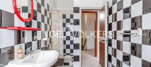 31 bedroom Building in Lariano, Italy No. 134229 12