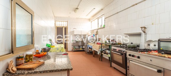 31 bedroom Building in Lariano, Italy No. 134229 4
