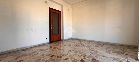 4 rooms Apartment in Palermo, Italy No. 285151 9