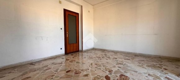 4 rooms Apartment in Palermo, Italy No. 285151 8