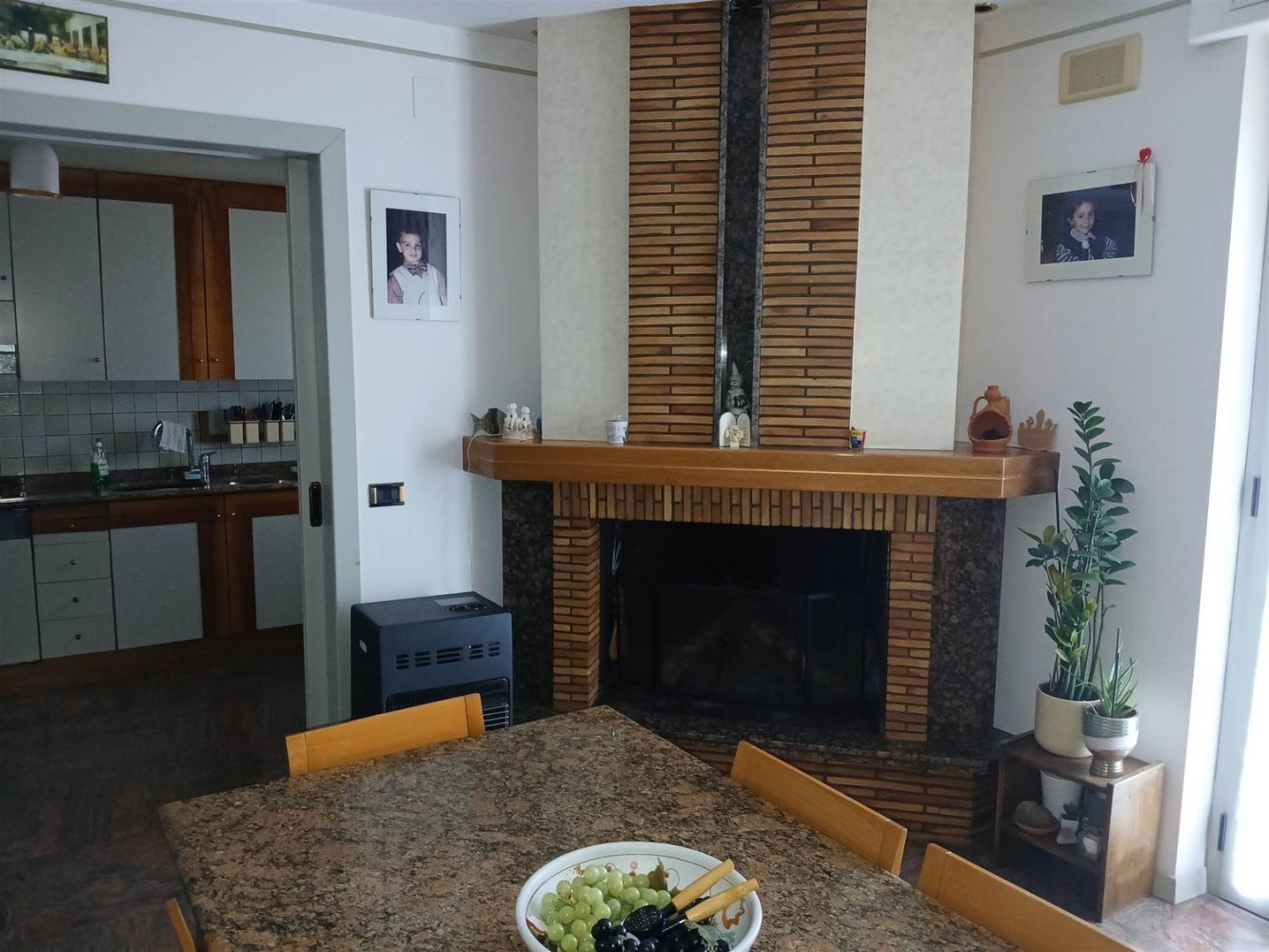 10غرفة شقة في Vasto, Italy رقم 134481