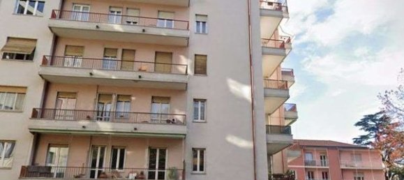 4-salle Appartement à Varese, Italy No. 202205 3