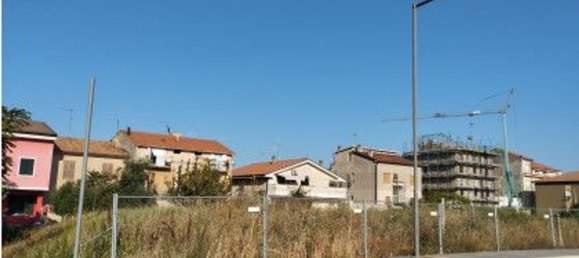 90m² Commercial property in Capannori, Italy No. 274755 17