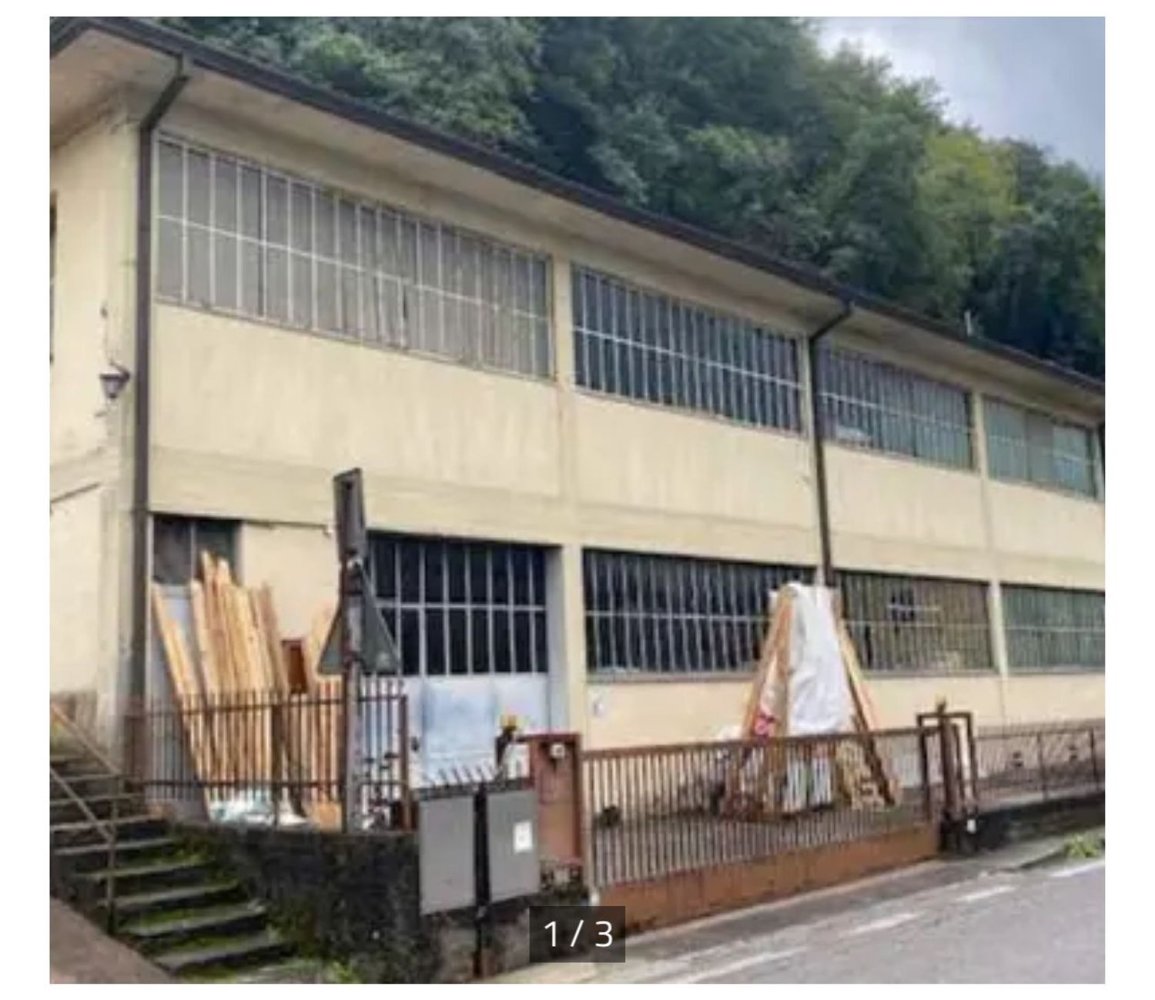 90m² Commercial property in Capannori, Italy No. 274755
