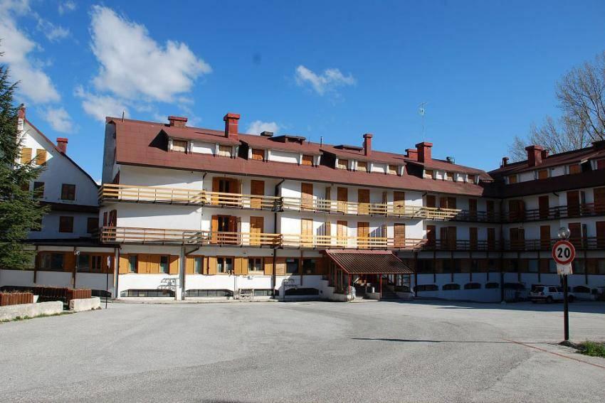 4 rooms Apartment in Rivisondoli, Italy No. 23898