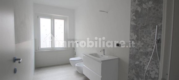 Apartamento de 3 dormitorios en Siena, Italy No. 216043 16