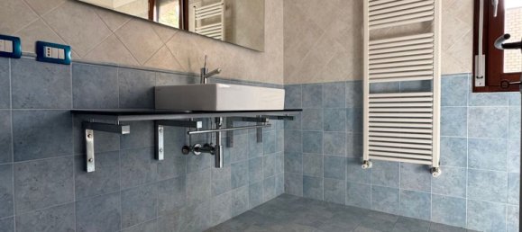 3-salle Appartement à Torrile, Italy No. 285679 12