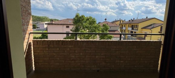 3-salle Appartement à Torrile, Italy No. 285679 5