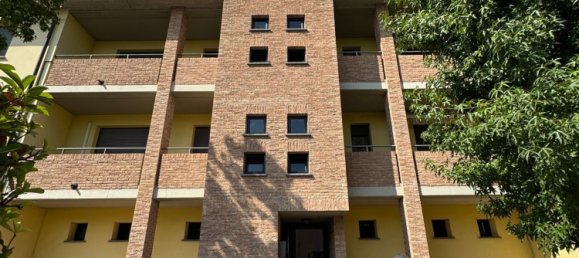 3-salle Appartement à Torrile, Italy No. 285679 2