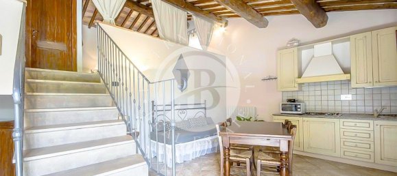 8 غرف نوم منزل في Volterra, Italy رقم 93120 17