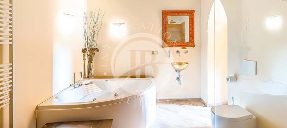 8 غرف نوم منزل في Volterra, Italy رقم 93120 22