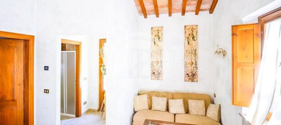 8 غرف نوم منزل في Volterra, Italy رقم 93120 24