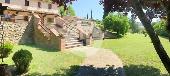 8 غرف نوم منزل في Volterra, Italy رقم 93120 8