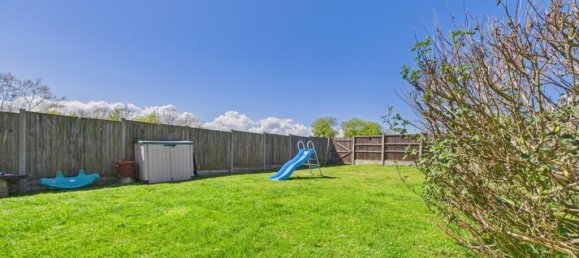 3 bedrooms House in Sheerness, United Kingdom No. 13849 16