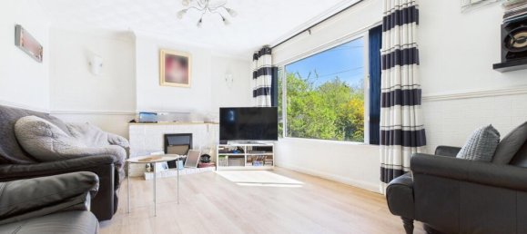 3 bedrooms House in Sheerness, United Kingdom No. 13849 5