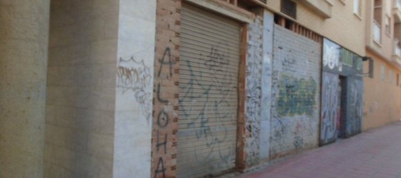 97m² Commercial property in Molina de Segura, Spain No. 63092 4