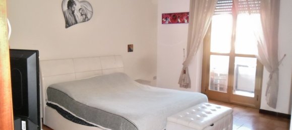 3 rooms Apartment in Bari, Italy No. 104546 16