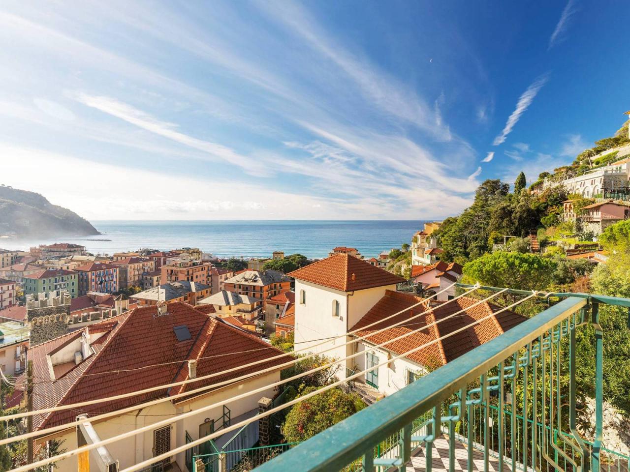 3 rooms Apartment in Levanto, Italy No. 87557