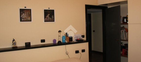 Apartamento T2 em Genoa, Italy N.º 298329 10