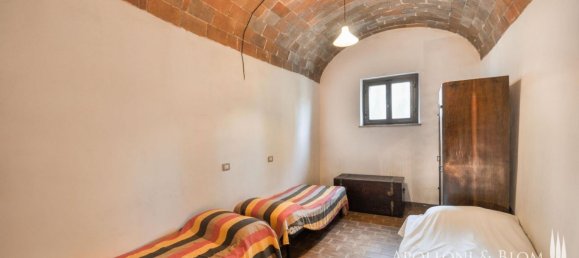 7 bedrooms House in Sinalunga, Italy No. 58015 12