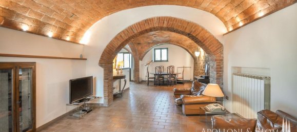 7 bedrooms House in Sinalunga, Italy No. 58015 2