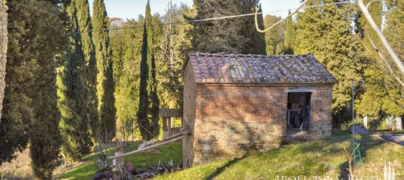 7 bedrooms House in Sinalunga, Italy No. 58015 26