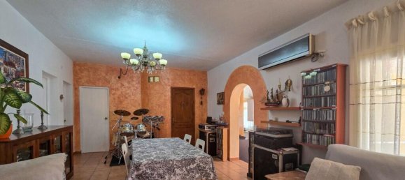 4 bedrooms Villa in El Campello, Spain No. 171471 3