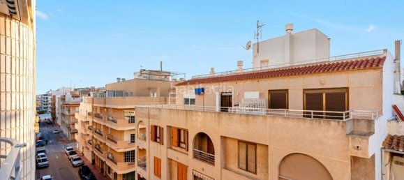 3 bedrooms Apartment in Torrevieja, Spain No. 94345 3