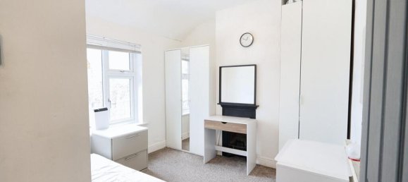 Дом в Шеффилд, Великобритания № 2378 5