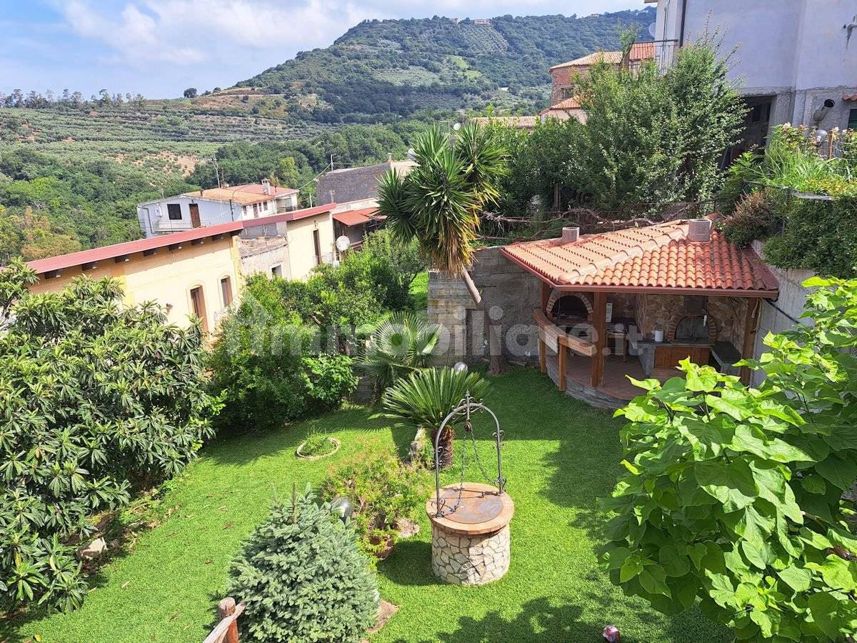 Квартира с 2 спальнями в Фалерна, Италия № 348098