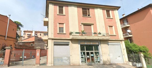 34m² Commercial property in Bologna, Italy No. 93257 4