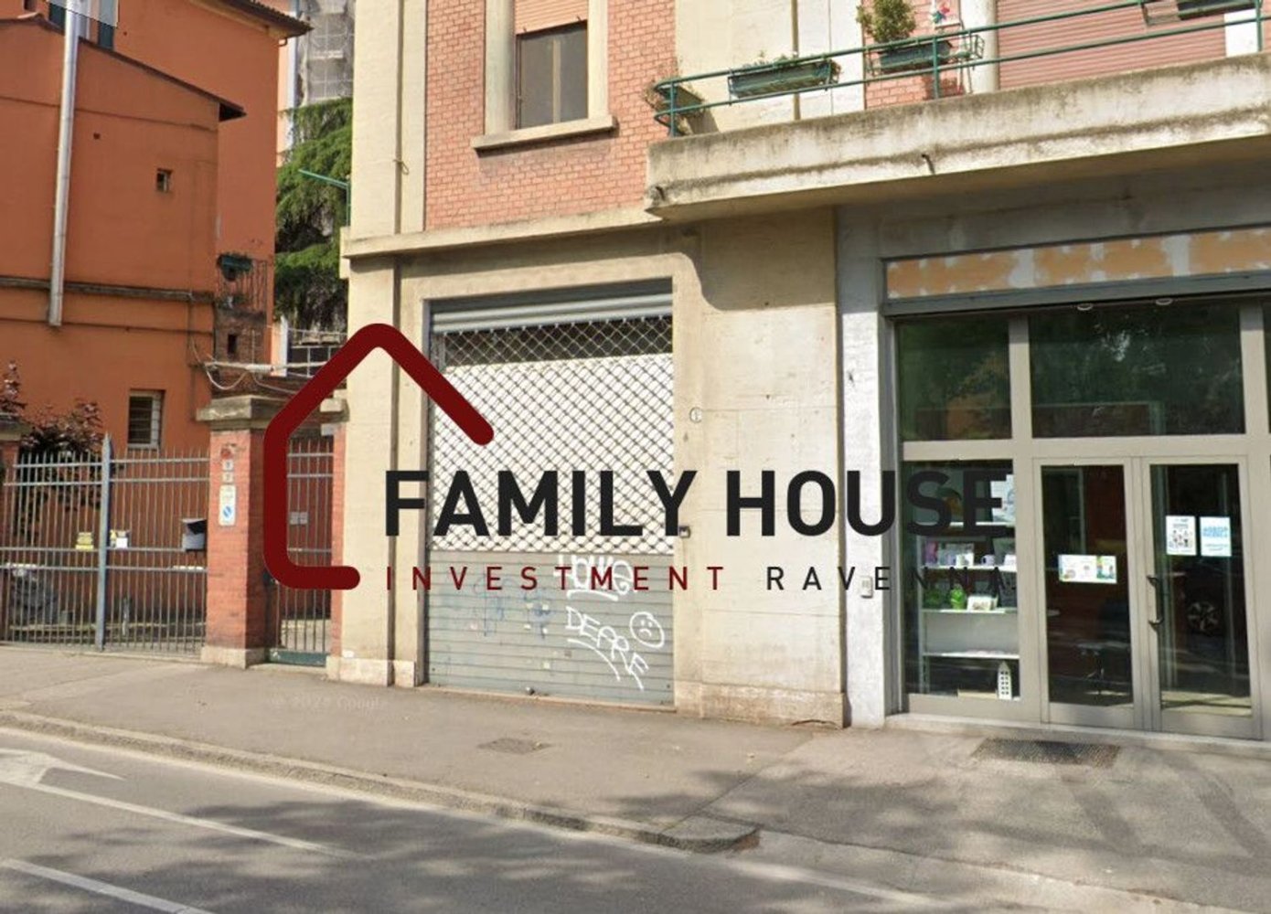 34m² Commercial property in Bologna, Italy No. 93257