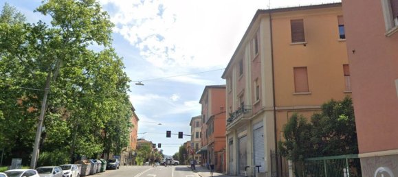 34m² Commercial property in Bologna, Italy No. 93257 5