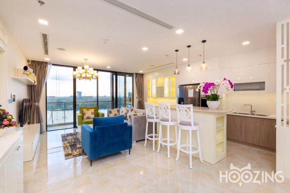 3 bedrooms Apartment in District 1, Vietnam No. 18325