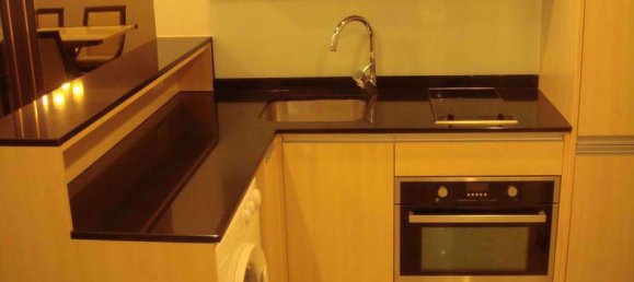 Кондоминиум  с 1 спальней в Сатхон, Таиланд № 10210 7