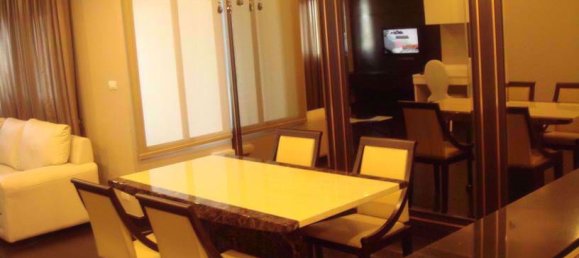 Кондоминиум  с 1 спальней в Сатхон, Таиланд № 10210 2